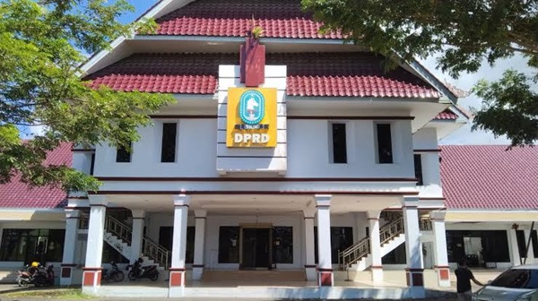 DPRD SINJAI