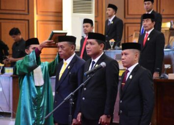 Pengucapan Sumpah Pimpinan DPRD Sinjai
